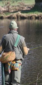 La pêche est autorisée sur le Semois